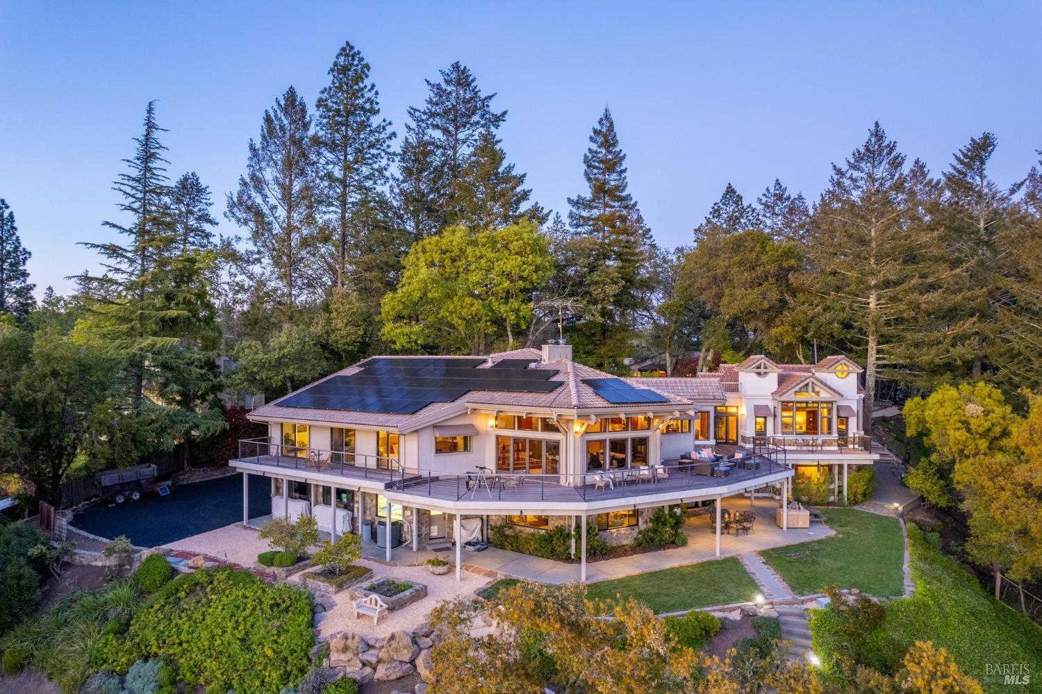 568 Sunset Drive