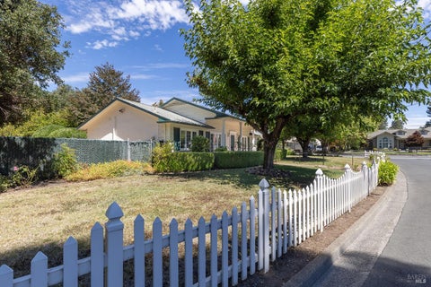Photo of 4910 Deerwood Drive, Santa Rosa, CA 95403 (MLS # 326073338)