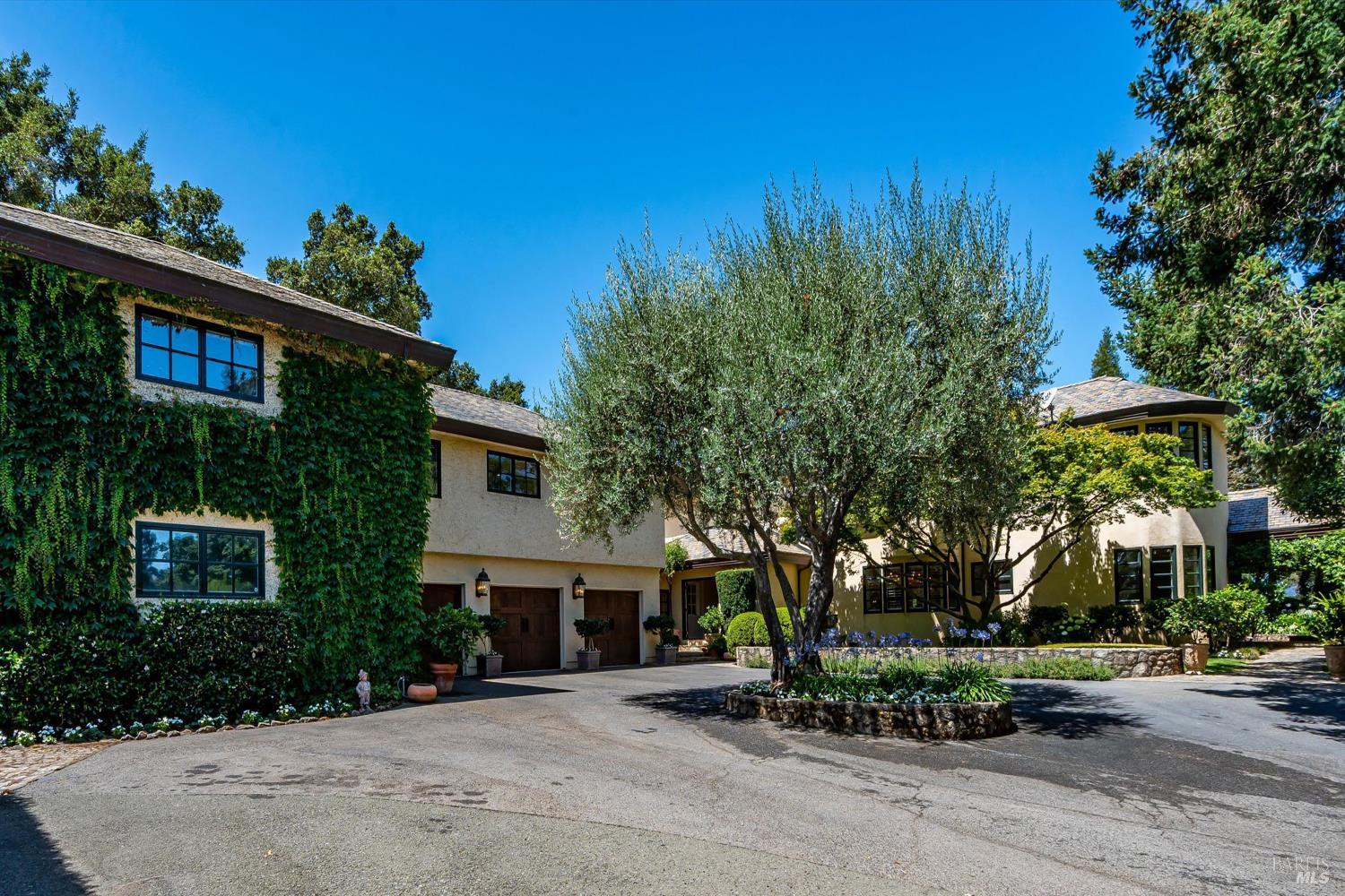 1910 Ridgeview Lane