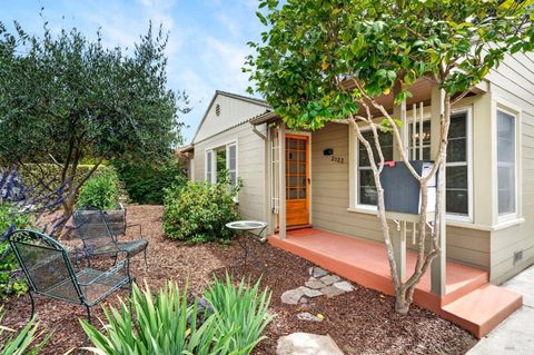 Photo of 2022 Augustan Avenue, Santa Rosa, CA 95404 (MLS # 326047650)