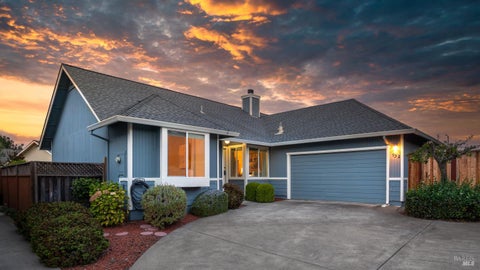 Photo of 932 Wood Sorrel Drive, Petaluma, CA 94954 (MLS # 326078690)
