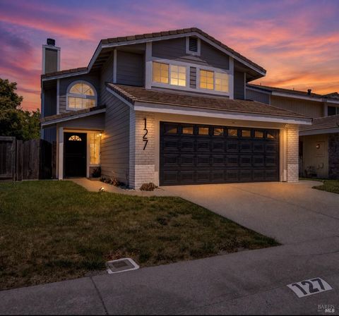 Photo of 127 American Way, Vacaville, CA 95687 (MLS # 326043944)