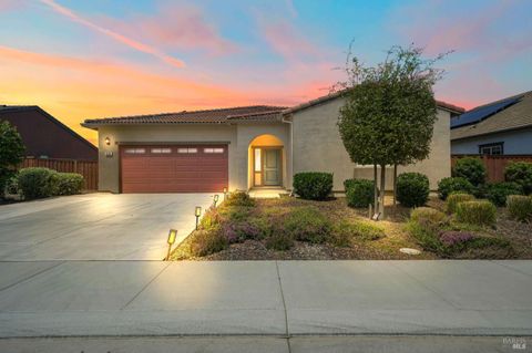 Photo of 670 Wisteria Lane, Dixon, CA 95620 (MLS # 326045905)