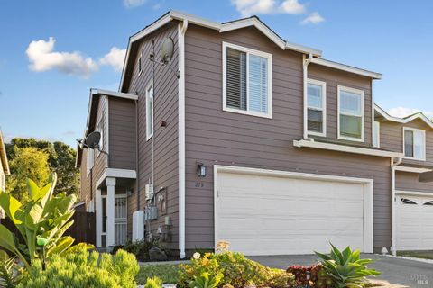 Photo of 279 Clearpointe Drive, Vallejo, CA 94591 (MLS # 326047099)