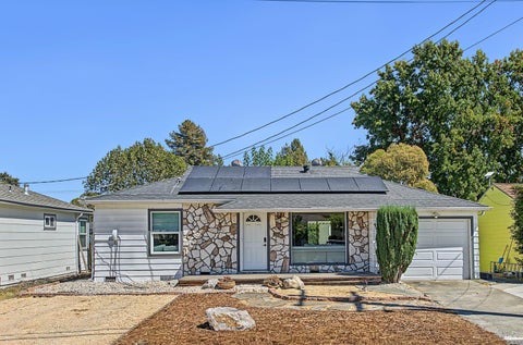 Photo of 14 Bellevue Avenue, Napa, CA 94558 (MLS # 326077308)
