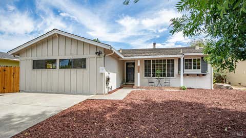 Photo of 2402 Gulf Drive, Fairfield, CA 94533 (MLS # 326070293)