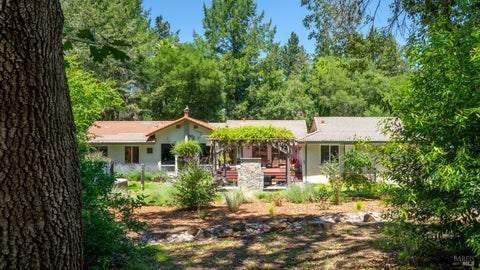 Photo of 4794 Valley Quail Lane, Santa Rosa, CA 95401 (MLS # 326051729)