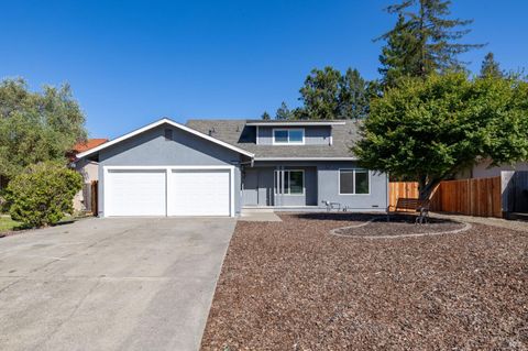 Photo of 6390 San Simeon Drive, Rohnert Park, CA 94928 (MLS # 326045343)