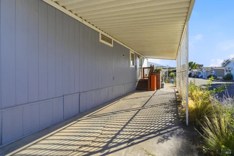 MLS: 326086383