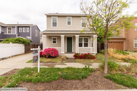 Photo of 1018 Freedom Drive, Suisun City, CA 94585 (MLS # 326013993)