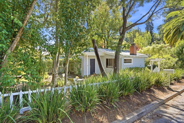 3 EMLIN PL, KENTFIELD, CA 94904 - Image 41c517b6448bccd9acf31a8a67f0929a/3137539867