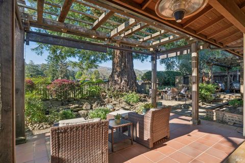 Photo of 1143 Hudson Avenue, Saint Helena, CA 94574 (MLS # 326016663)