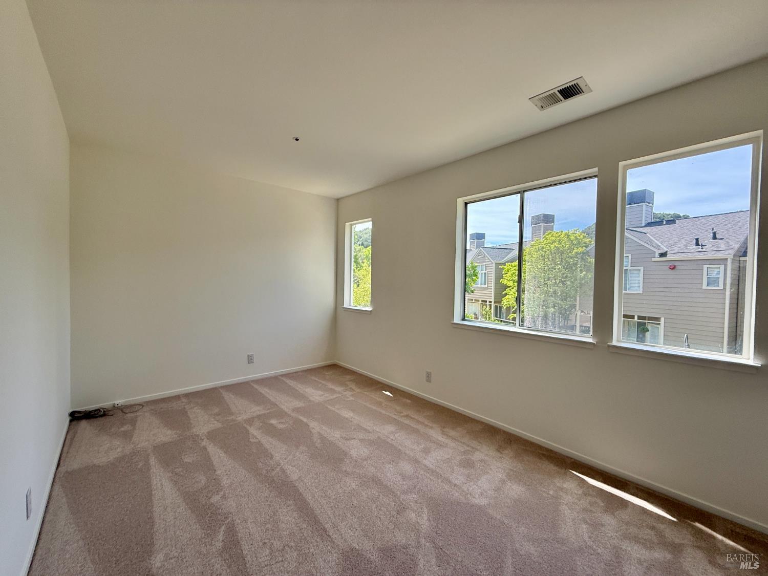 77 Parkview Circle