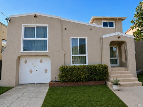 Photo of 1316 Farrell Street, Vallejo, CA 94590 (MLS # 326072418)