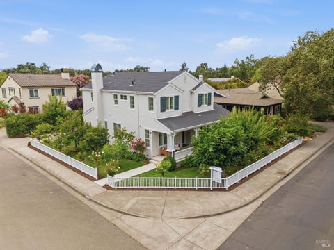 Photo of 901 Donner Avenue, Sonoma, CA 95476 (MLS # 326065586)