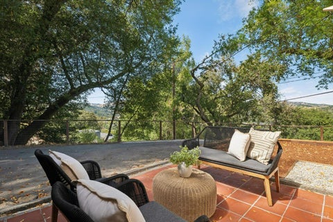 Photo of 9 Francis Avenue, San Anselmo, CA 94960 (MLS # 326066925)