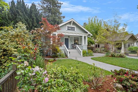 Photo of 712 Monroe Street, Santa Rosa, CA 95404 (MLS # 326026355)