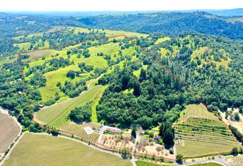 Photo of 5520 W Soda Rock Lane, Healdsburg, CA 94558 (MLS # 326034895)