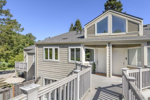 Photo of 137 Koch Road, Corte Madera, CA 94925 (MLS # 326024218)