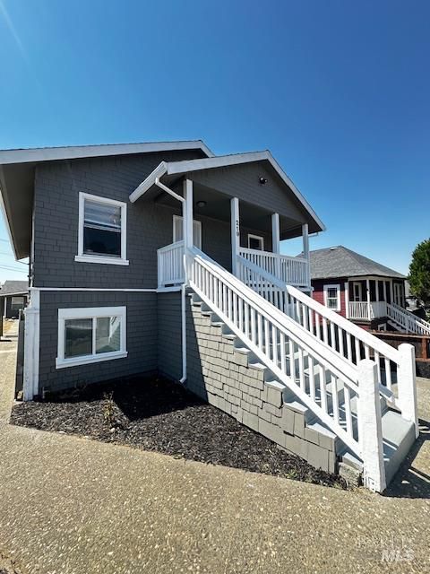 Photo of 219 Florida Street, Vallejo, CA 94590 (MLS # 326026692)