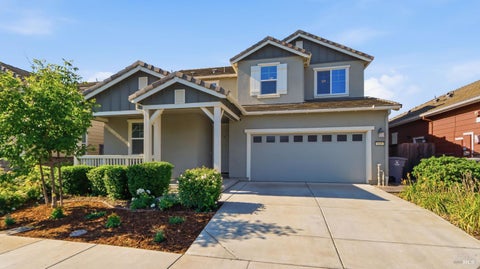 Photo of 610 Syracuse Lane, Dixon, CA 95620 (MLS # 326053322)