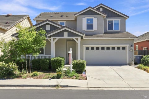 Photo of 610 Syracuse Lane, Dixon, CA 95620 (MLS # 326053322)