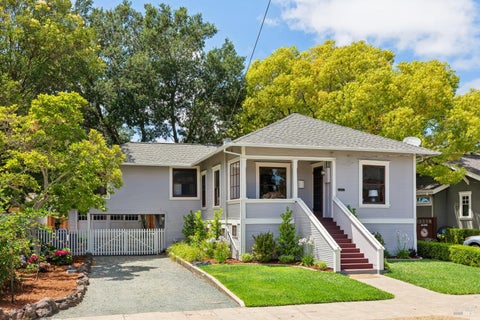 Photo of 521 Patchett Street, Napa, CA 94559 (MLS # 326053656)