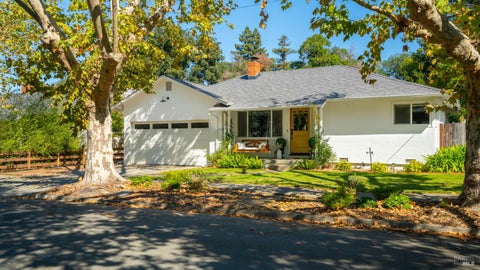 Photo of 536 Minahen Street, Napa, CA 94559 (MLS # 326084423)