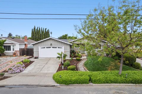 Photo of 1260 Sierra Avenue, Napa, CA 94558 (MLS # 326024324)