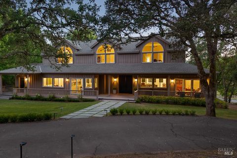 Photo of 5519 Dry Creek Road, Healdsburg, CA 95448 (MLS # 326056166)