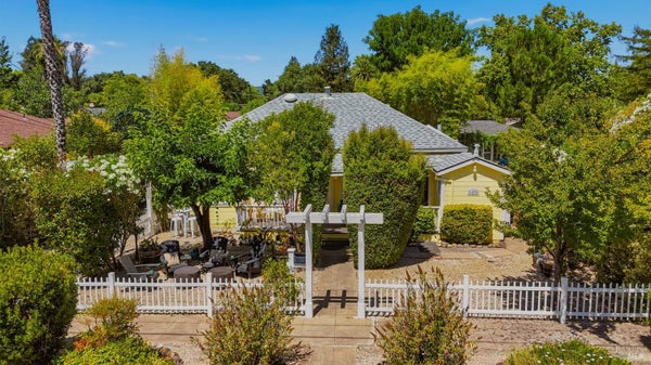 1435 2ND ST, CALISTOGA, CA 94515 - Image 4bfb1dffeb28d8be9d79a0a9b962ba0e/1571393076