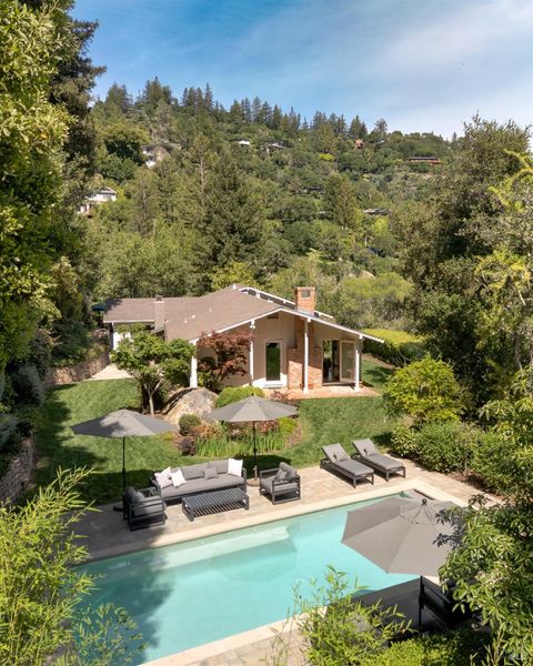 Photo of 450 Woodland Road, Kentfield, CA 94904 (MLS # 326026483)