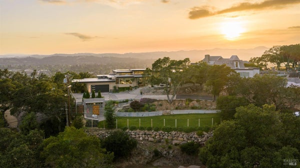 663 MONTECITO BLVD, NAPA, CA 94559 - Image 4cdd73fbbce4cccd9e44e371d1b26aea/1052086960