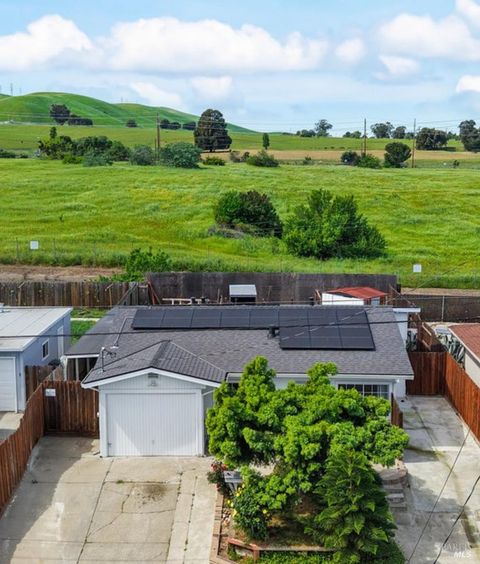 Photo of 19 Wharf Drive, Pittsburg, CA 94565 (MLS # 326025726)