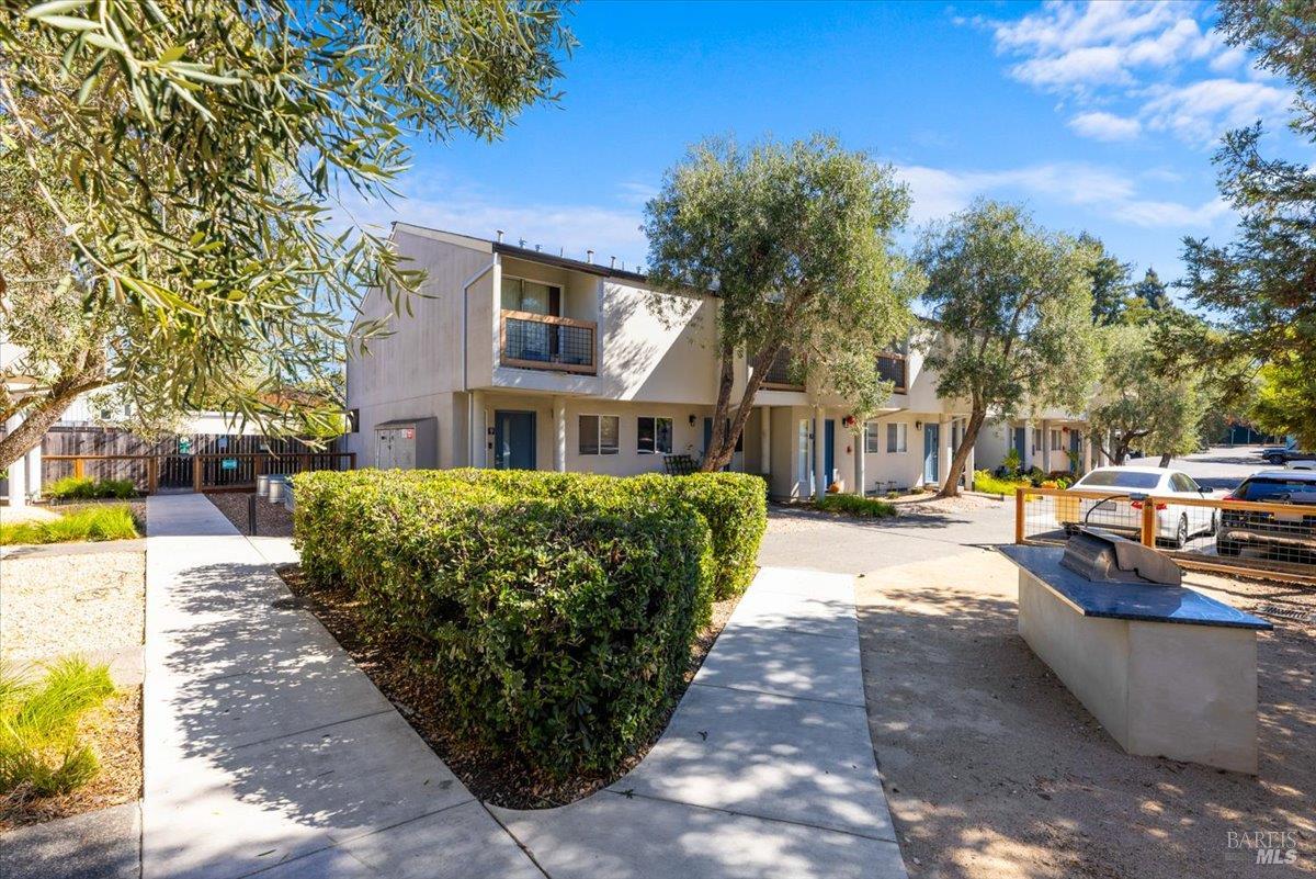 4225 Sonoma Highway