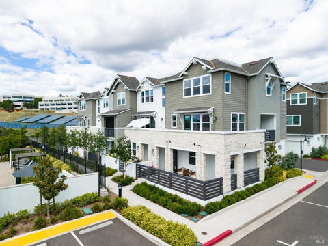 Photo of 401 Semillon Lane, Santa Rosa, CA 95403 (MLS # 326047201)