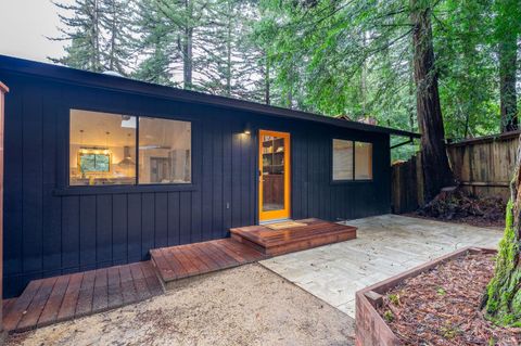 Photo of 14225 Cherry Street, Guerneville, CA 95446 (MLS # 326002551)