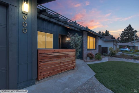 Photo of 900 Hudis Street, Rohnert Park, CA 94928 (MLS # 326074871)