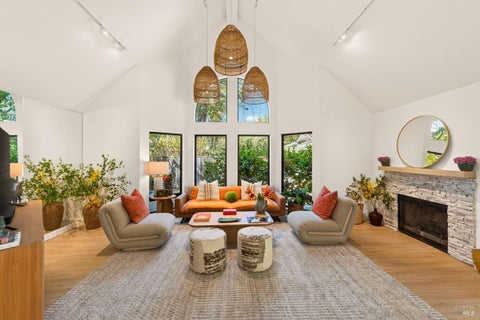 Photo of 1370 Hasty Court, Saint Helena, CA 94574 (MLS # 326072733)