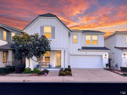Photo of 5305 Gather Way, Fairfield, CA 94534 (MLS # 326023442)