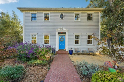 Photo of 602 Galland Street, Petaluma, CA 94952 (MLS # 326084772)