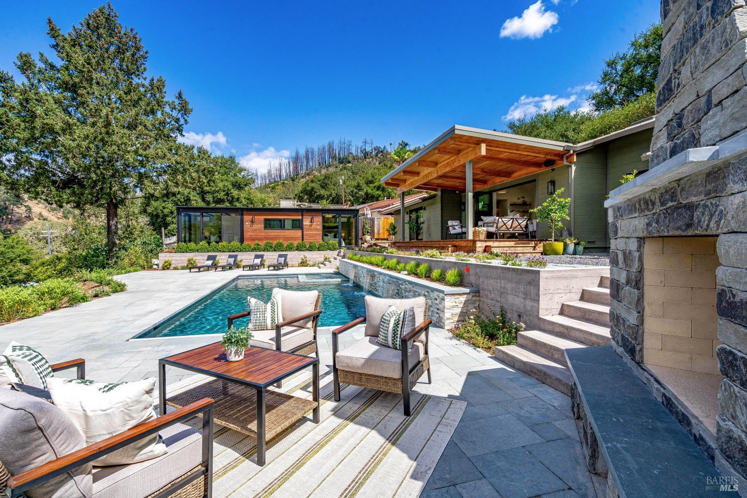 104 Camino Vista