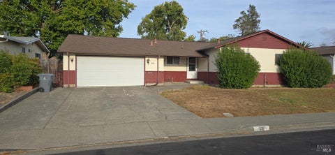 Photo of 68 Alma Drive, Rohnert Park, CA 94954 (MLS # 326072964)