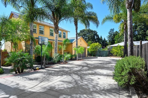 Photo of 1187 Dutton Avenue, Santa Rosa, CA 95407 (MLS # 326047943)