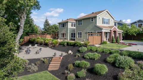 Photo of 20 Catania Court, Napa, CA 94558 (MLS # 326036104)