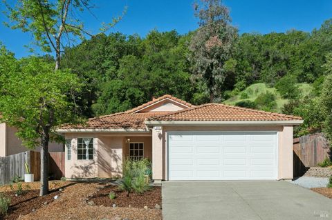 Photo of 313 Portofino Way, Cloverdale, CA 95425 (MLS # 326029588)