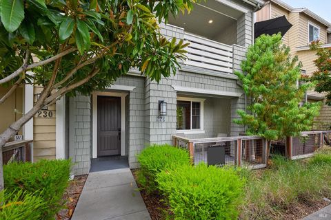 Photo of 228 Johnson Street, Windsor, CA 95492 (MLS # 326022874)