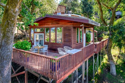 Photo of 135 Martens Boulevard, San Rafael, CA 94901 (MLS # 326025120)