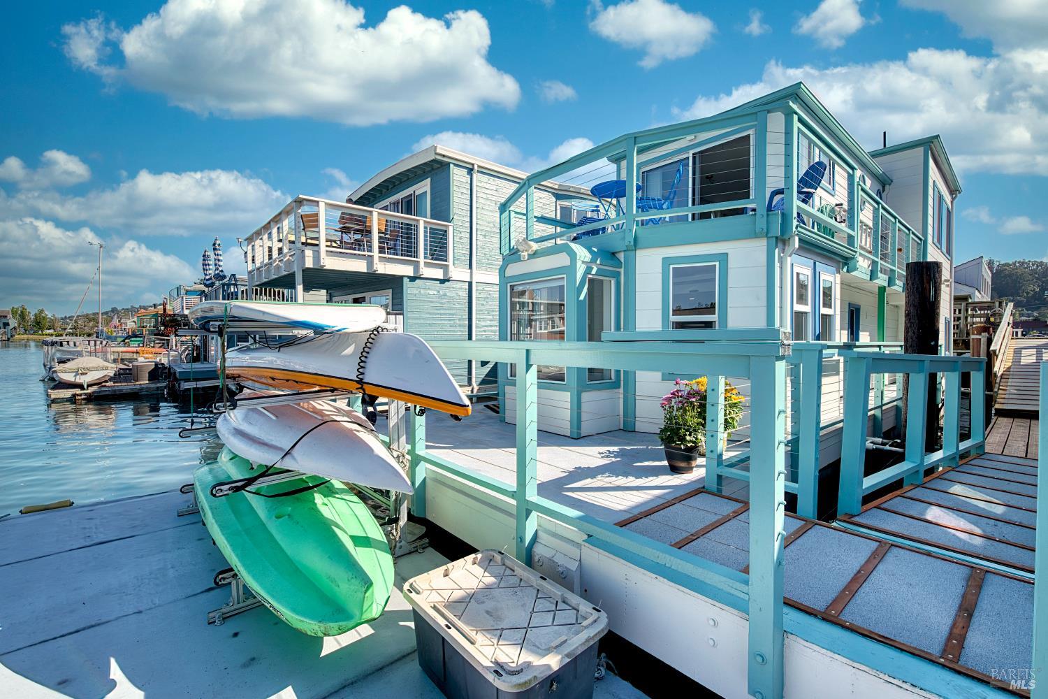 42 E Pier