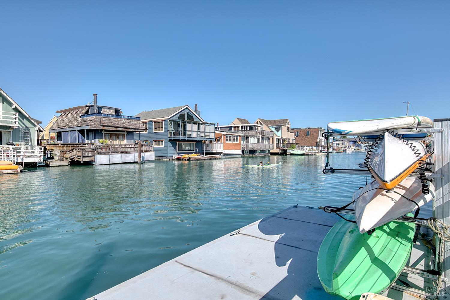42 E Pier